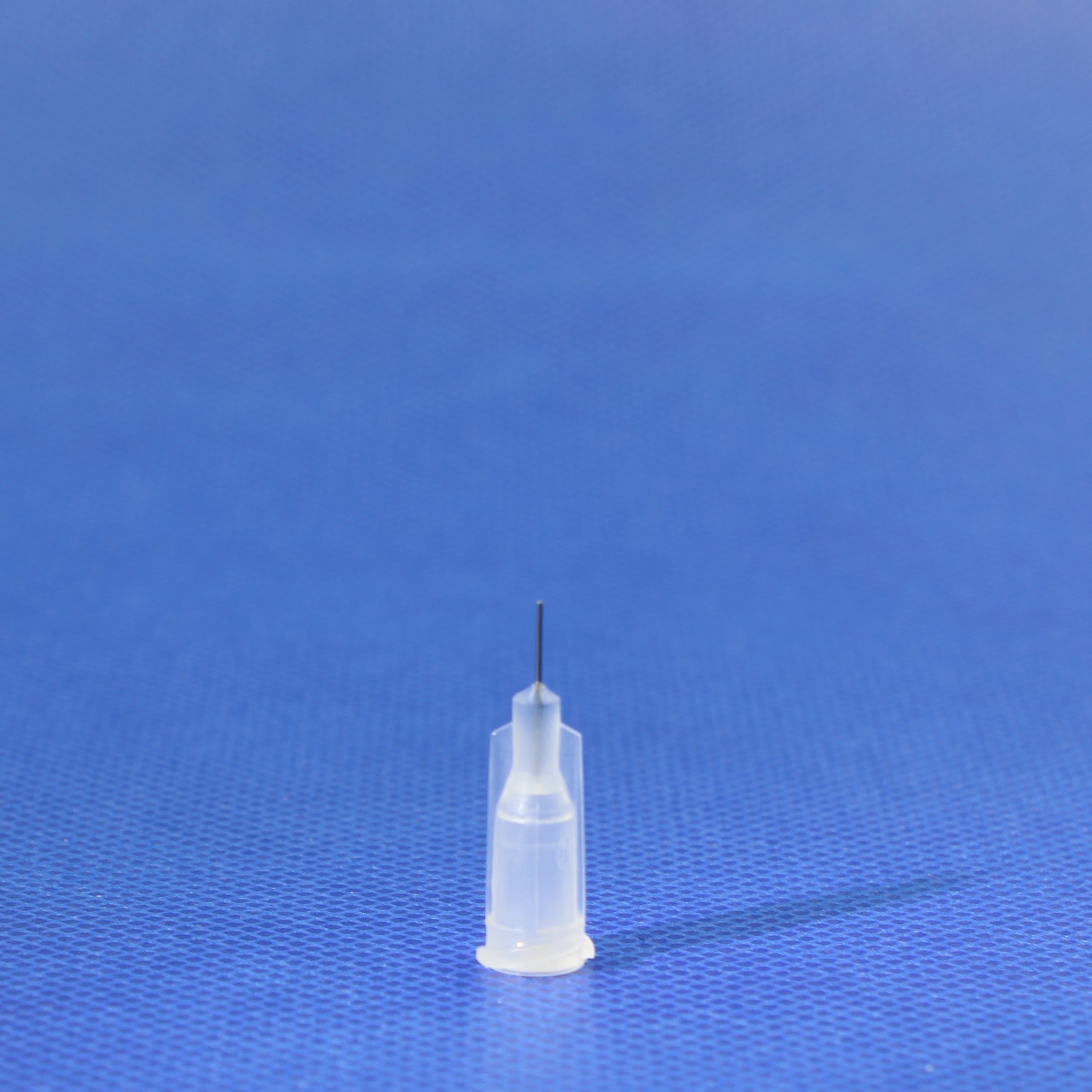27G precision stainless steel dispensing tip for industrial fluids