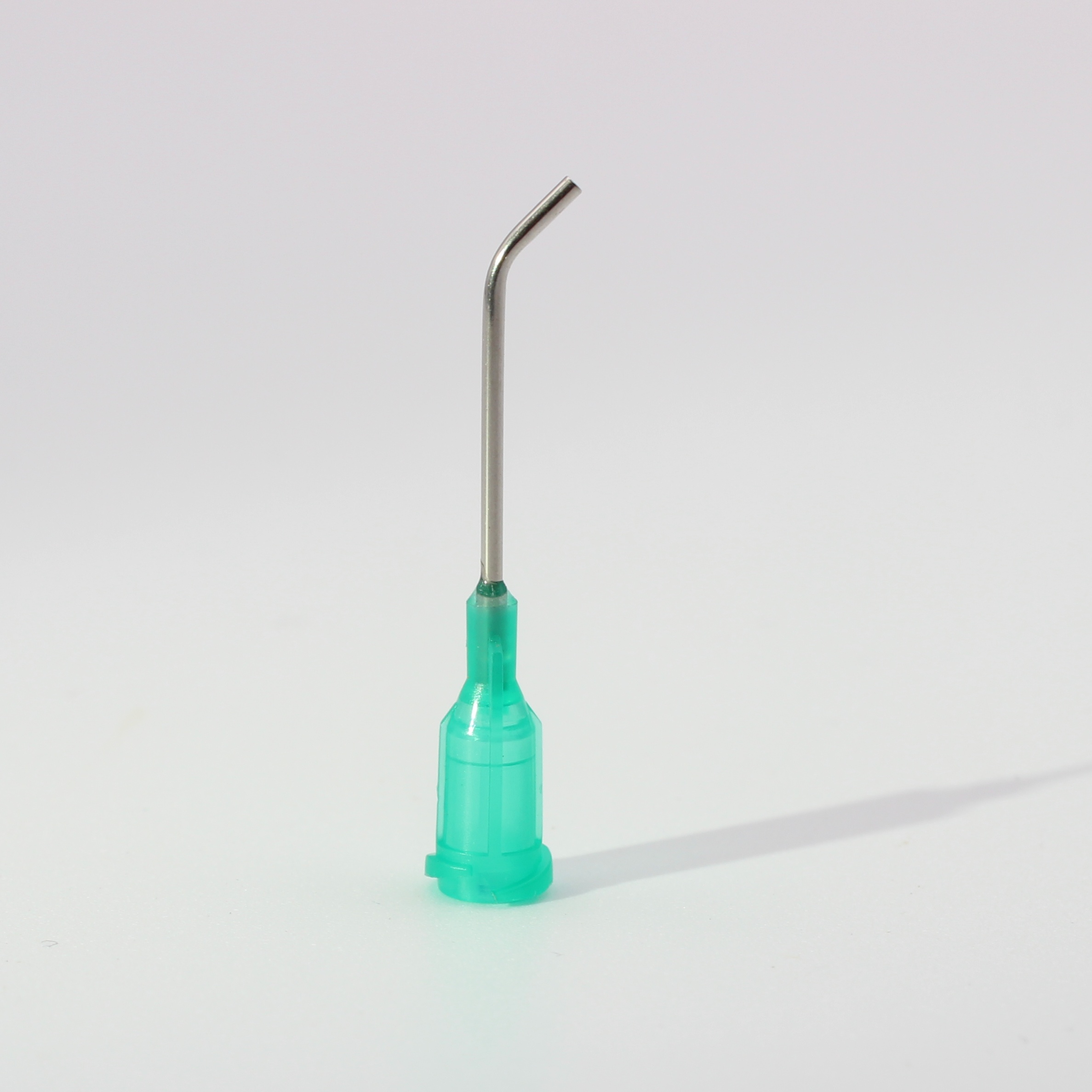 45° 18G precision stainless steel dispensing tip for industrial fluids